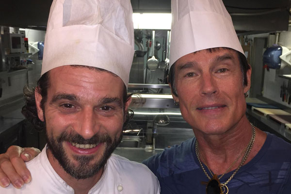 Ristorante Pepenero a San Miniato, selfie Chef Gilberto Rossi con ospiti Vip